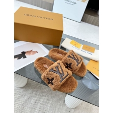 Louis Vuitton Slippers